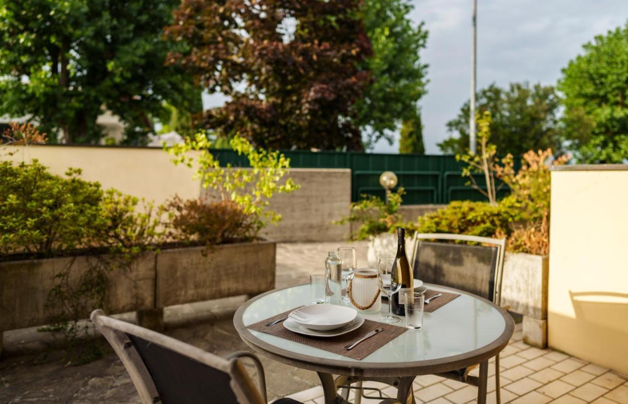 Lake Apartment Primea Sirmione Exterior foto